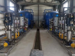 250m³反渗透净水设备：牧民转场生命线饮水工程